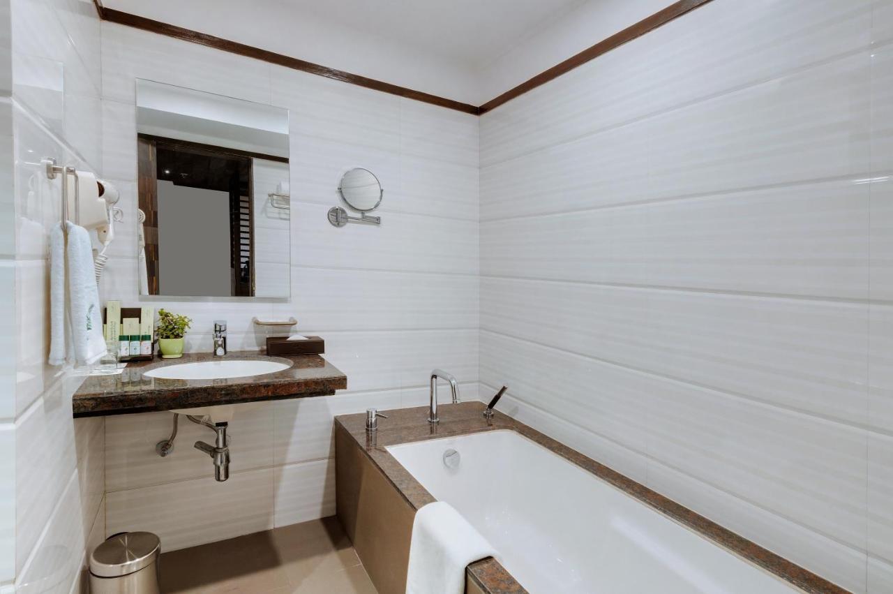 Hotel The Fern Residency Turbhe Navi Mumbai Zewnętrze zdjęcie