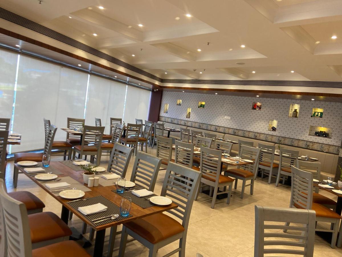 Hotel The Fern Residency Turbhe Navi Mumbai Zewnętrze zdjęcie